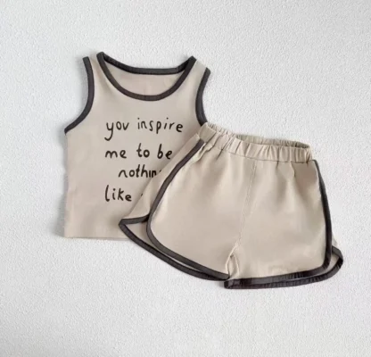 Conjunto de ropa sin mangas para bebé, chaleco con estampado de letras y pantalones cortos, traje de 2 uds., trajes de algodón para niño niña 2025, novedad de verano