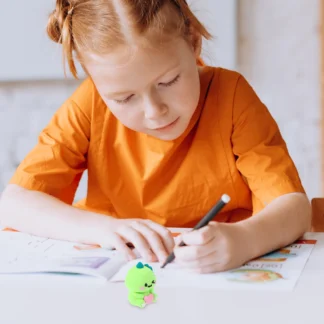 Lápiz de cejas verde claro pequeño Manual de dibujos animados estudiante hogar Oficina lápices decorativos sacapuntas chica portátil