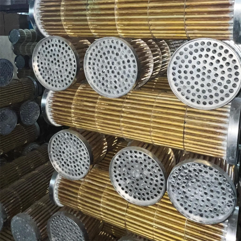Núcleo del enfriador de aceite de turbina del intercambiador de calor marino eficiente de alta calidad CH300 para barco