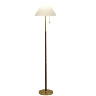 Lámpara de pie sala de estar lámpara de alta gama dormitorio simple estudio atmósfera decorativa