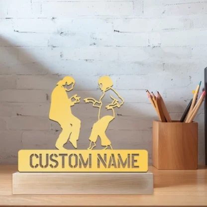 Estatua de Metal con nombre personalizado para lucha de artes marciales abstractas, adorno de Metal con Base de madera, escultura de Metal artesanal con Wo, 1 ud.