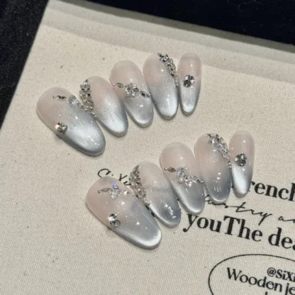 Uñas postizas con puntas francesas hechas a mano, uñas postizas con forma de ojo de gato, color gris y azul brillante, decoración de diamantes de imitación, punta de uña falsa de almendra extraíble