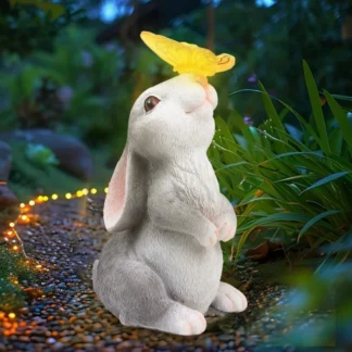 Estatuas solares para jardín al aire libre, conejo ligero con mariposa y lámpara que cambia de 7 colores, adorno de Pascua para Patio, césped y balcón