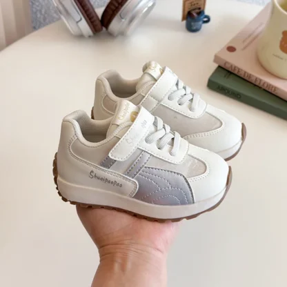 Zapatos transpirables para tablero al aire libre para niños y niñas, zapatillas informales antideslizantes con diseño de moda para bebés y niños, 2025