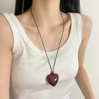 Collar de corazón de cuerda de cuero de moda Simple para mujeres y niñas temperamento versátil suéter cadena joyería accesorios regalos