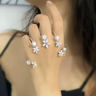 Brazalete de Palma de mano con flor de planta de cristal, brazalete de circonia cúbica de una pieza, asas de joyería para mujer, Color plata 925