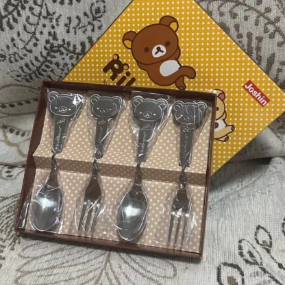 Rilakkuma-Juego de cubiertos, tenedor, cuchara, vajilla Kawaii, cuchara de café, tenedor de postre, cubiertos en caja, utensilios de cocina para el hogar, regalos