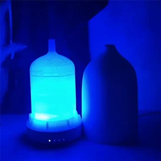 A11R Humidificador pequeño Hotel Luces coloridas Difusor Máquina de aromaterapia Enchufe de la UE