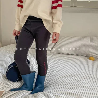 2025 otoño nuevas mallas con estampado de letras para niñas pantalones casuales de algodón para niños pantalones elásticos para niñas pantalones para niños ropa para niños pequeños