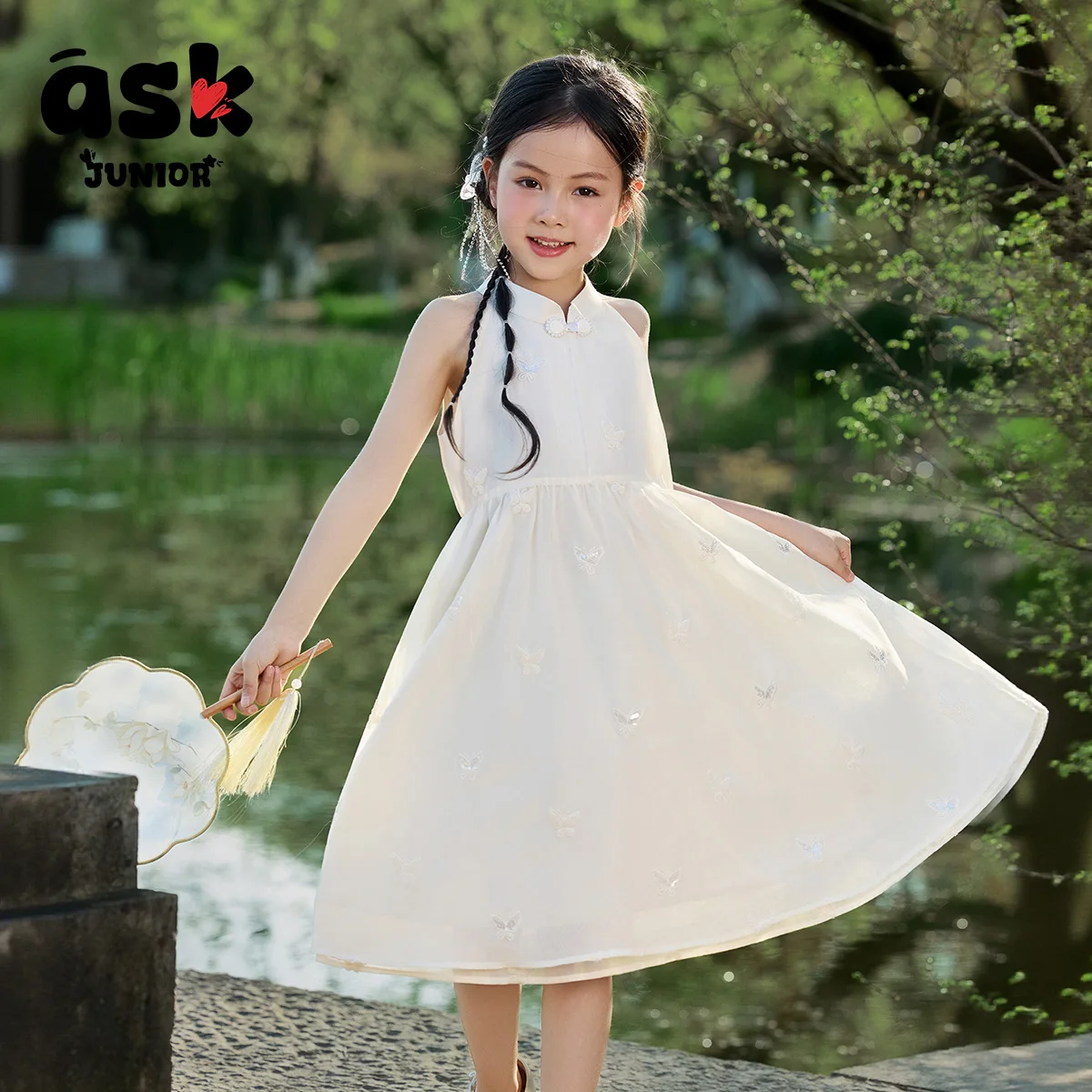 Pregúntale al estilo nacional junior nuevo vestido de princesa con cuello Cheongsam sin mangas de verano para niños chinos