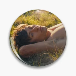 Barry Keoghan Saltburn Pin de botón suave, insignia de broche de dibujos animados de amante creativo, Pin de solapa de Metal lindo, ropa, sombrero de regalo de moda