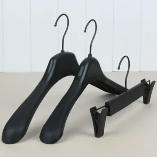 Percha de ropa de plástico con hombros anchos y gruesos, color negro, 10 Uds., para abrigos, chaquetas y piel