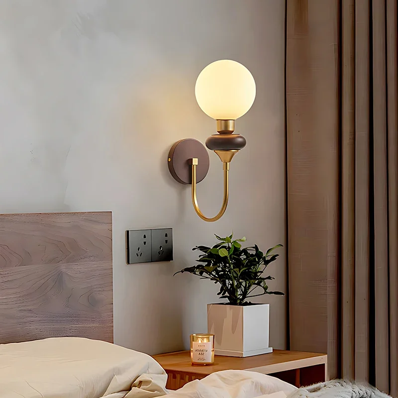 SANDYHA Lámpara de pared vintage de madera maciza Iluminación rústica para dormitorio Estilo medieval acogedor Ideal para sala de estar Iluminación de pasillo de estudio