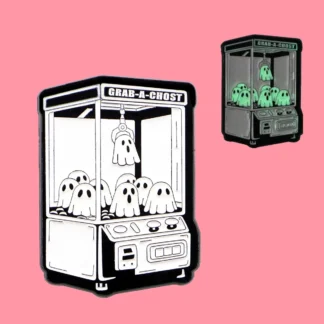 Linda muñeca de dibujos animados máquina esmalte Pin luminoso fantasma broche solapa Pin insignia en mochila accesorios de ropa joyería de moda regalo