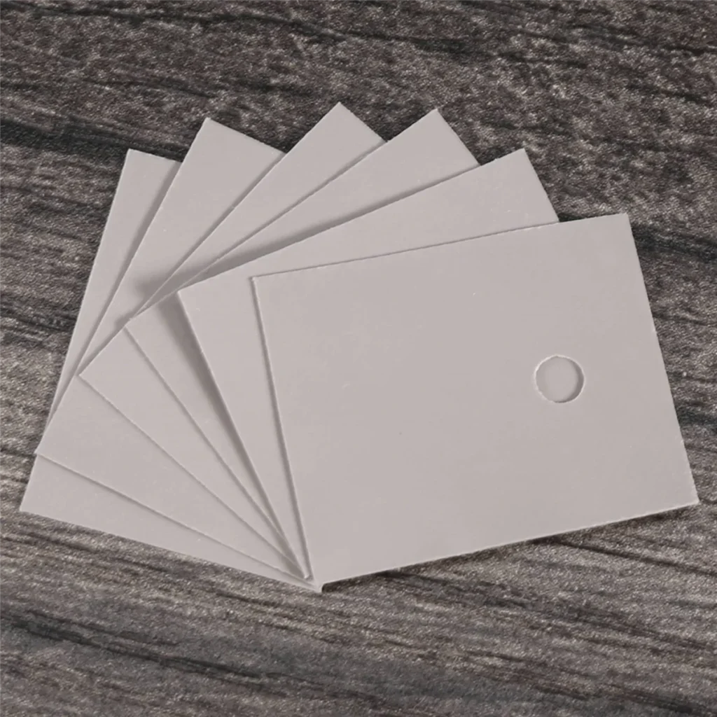CMCN TO-247 Hoja aislante de silicona para transistor 26 mm x 20 mm 50 piezas