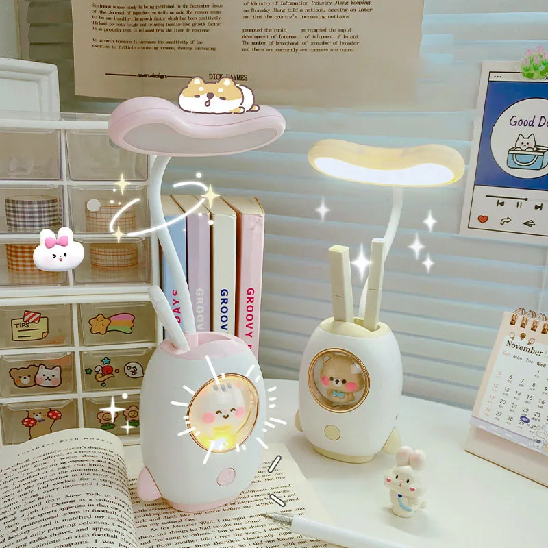 Lámpara LED de mesita de noche para dormitorio, luz nocturna con carga USB, astronauta, espaciador, lámpara de escritorio, protección ocular, lámpara de estudio creativa