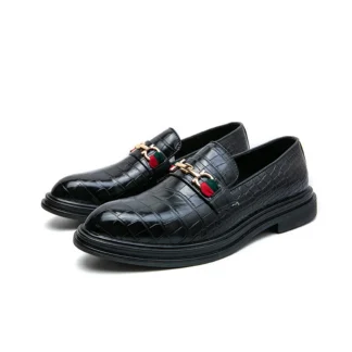 Mocasines de diseñador de marca de lujo para hombre, zapatos informales cómodos, planos de cuero para negocios, a la moda