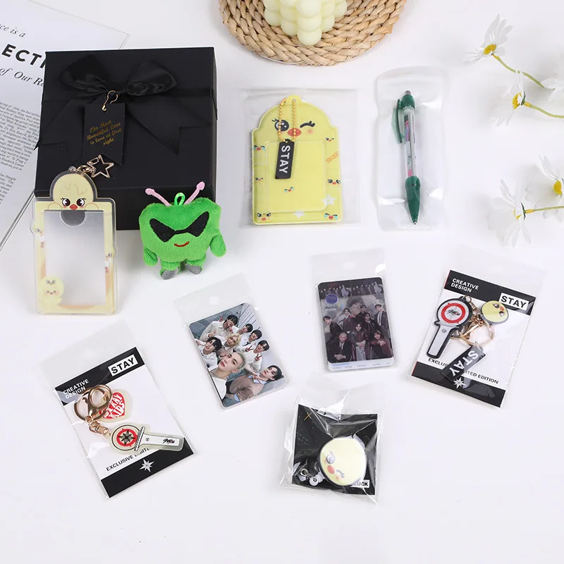 SK Nueva caja de colección de mercancías de celebridades con el mismo estilo Tarjeta de colección de celebridades Memorabilia Regalo de recuerdo coleccionable