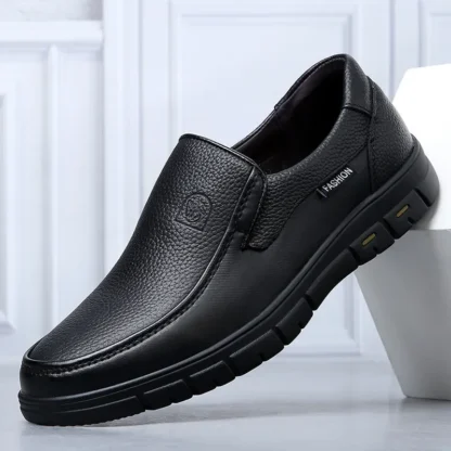 Zapatos de cuero para hombre, nuevos Zapatos hechos a mano de cuero genuino, Zapatos informales para hombre, calzado para exteriores, mocasines, zapatillas transpirables