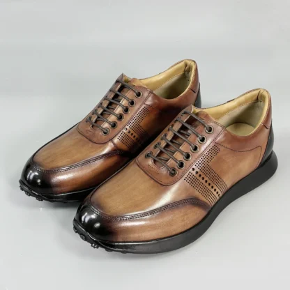 Zapatos informales con patrón Brogue de cuero genuino para hombre, diseño perforado transpirable, planos, adecuados para negocios y uso diario
