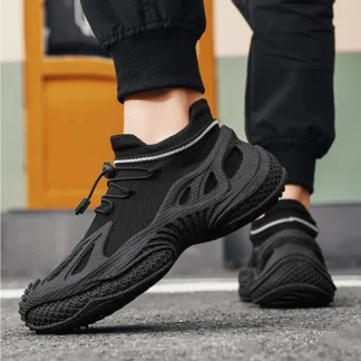 Calcetines versátiles de suela gruesa transpirables de verano, zapatos deportivos tejidos voladores de talla grande con cordones a la moda y a la moda para hombre