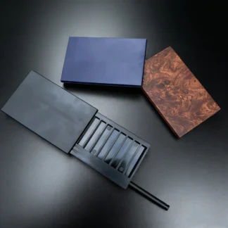 Contenedor de kit de rapé de plástico de 8 compartimentos con tapa dorada en caja de almacenamiento portátil de bolsillo de paja de aluminio