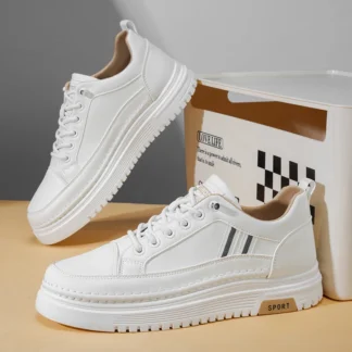 Zapatos deportivos informales de cuero suave para hombre, novedad de verano, estilo coreano, moda transpirable, punta redonda, tacón plano, zapatillas sin cordones