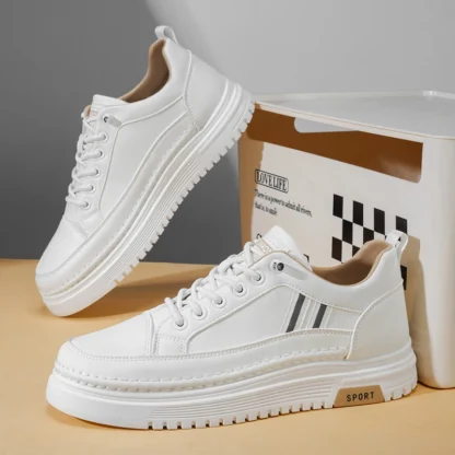 Zapatos deportivos informales de cuero suave para hombre, novedad de verano, estilo coreano, moda transpirable, punta redonda, tacón plano, zapatillas sin cordones