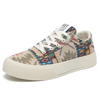 Nuevos zapatos de hombre planos transpirables de gran tamaño que aumentan la altura, zapatos deportivos casuales, zapatos de lona a la moda para hombres