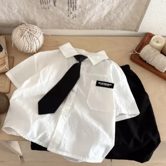 Conjunto de traje de verano para niños pequeños, ropa de estilo pijo para niños, camisa blanca de manga corta, pantalones cortos con lazo, conjunto de dos piezas de 1 a 6 años
