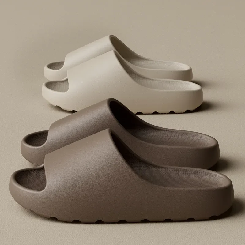 Zapatos informales de diseño innovador para hombre, Zapatillas de casa ligeras de suela blanda EVA, chanclas de marca exclusivas de alta calidad, en stock