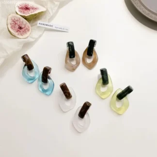 Pendientes colgantes acrílicos de resina transparente coloridos para mujer, pendientes colgantes llamativos huecos geométricos, regalo de joyería de moda para niñas