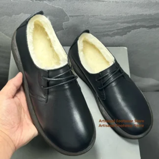 Botas de nieve de piel de vaca para hombre, zapatos de algodón cálidos integrados de piel, suela gruesa, parte superior baja, con cordones, antideslizantes, para invierno